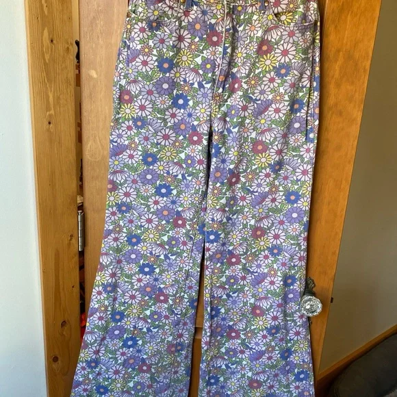 Wrangler Floral Flare Jeans - Multicolor - Picture 3 of 8